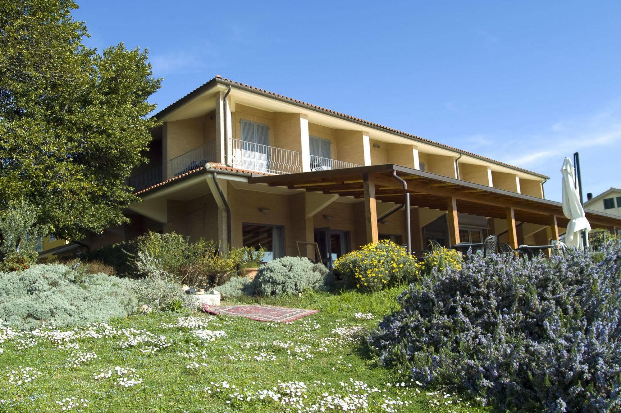 Hotel Palazzo Bello - Nuova Gestione Recanati Exteriör bild